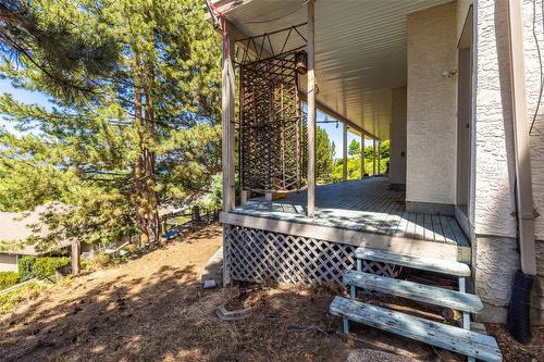 800 Westpoint Drive, Kelowna, BC - Outdoor With Deck Patio Veranda