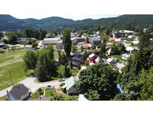 2062 Sixth Avenue, Rossland, BC - Outdoor With View