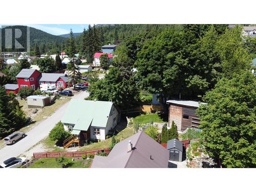 2062 Sixth Avenue, Rossland, BC 