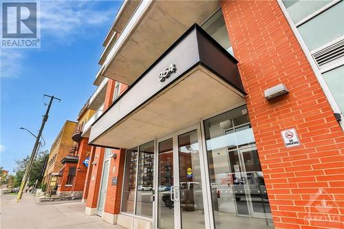 354 Gladstone Avenue Unit#301, Ottawa, ON - Outdoor With Exterior