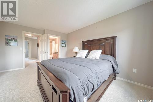 54 3101 Tregarva Drive E, Regina, SK - Indoor Photo Showing Bedroom