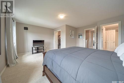 54 3101 Tregarva Drive E, Regina, SK - Indoor Photo Showing Bedroom