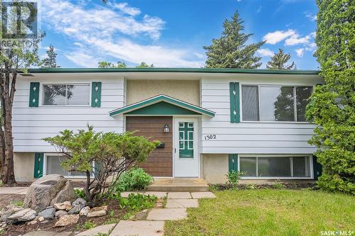 1302 Egbert Avenue, Saskatoon, SK - Outdoor