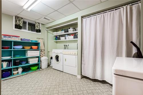 5182 Pinedale Avenue, Burlington, ON - Indoor Photo Showing Laundry Room