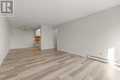 1056 Bernard Avenue Unit# 205, Kelowna, BC - Indoor Photo Showing Other Room