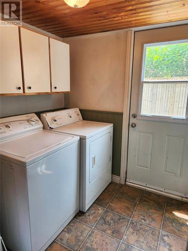 17 Mcfarlane Street, St. John'S, NL - Indoor Photo Showing Laundry Room