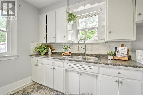 834 Ford Boulevard, Windsor, ON - Indoor Photo Showing Kitchen With Double Sink