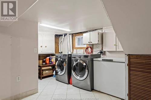 469 Langlois Avenue, Windsor, ON - Indoor Photo Showing Laundry Room