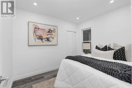 1562 Moy, Windsor, ON - Indoor Photo Showing Bedroom