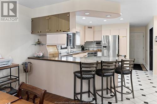 1000 Riverdale, Windsor, ON - Indoor Photo Showing Kitchen