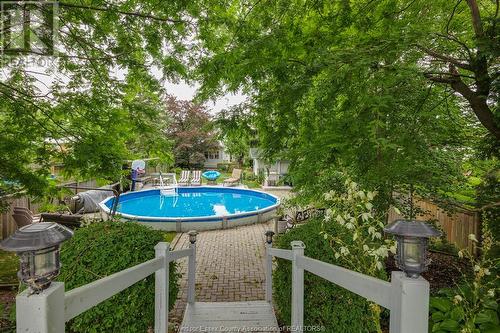 1000 Riverdale, Windsor, ON - Outdoor With Backyard