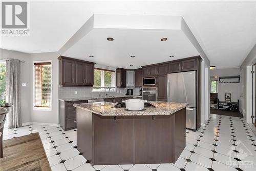 1960 Horizon Drive, Ottawa, ON - Indoor Photo Showing Kitchen With Stainless Steel Kitchen With Upgraded Kitchen