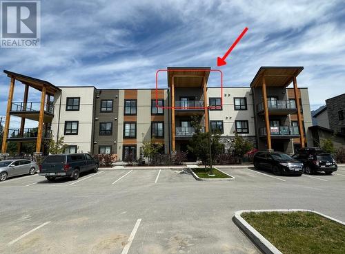 410 5Th Avenue Unit# 2304, Golden, BC - Outdoor With Facade