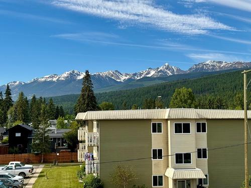 2304 - 410 5Th Avenue, Golden, BC - Outdoor With View