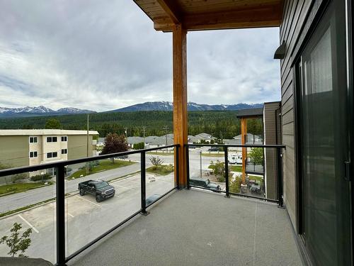 2304 - 410 5Th Avenue, Golden, BC - Outdoor With View With Exterior