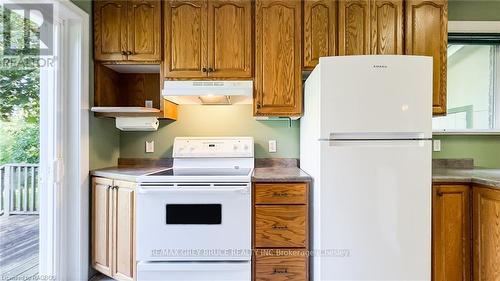 68 2Nd Street, Arran-Elderslie, ON - Indoor Photo Showing Kitchen