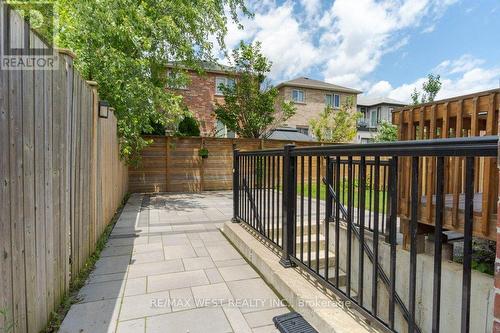 715 Ebony Avenue, Mississauga, ON - Outdoor With Exterior