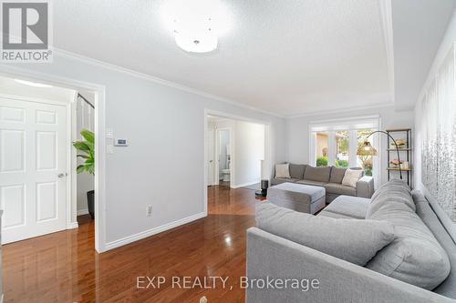 533 Eliza Crescent, Burlington, ON - Indoor Photo Showing Living Room