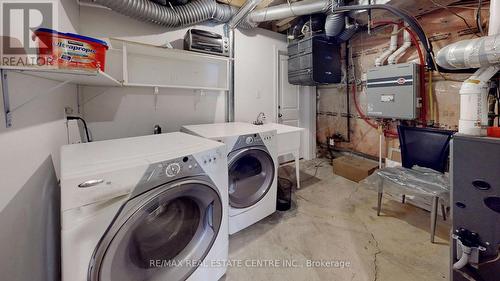 41 Springtown Trail N, Brampton, ON - Indoor Photo Showing Laundry Room