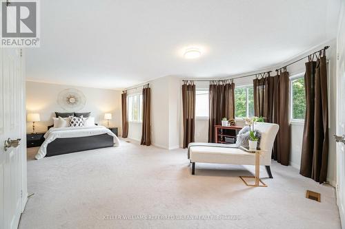2710 Quails Run, Mississauga, ON - Indoor Photo Showing Bedroom
