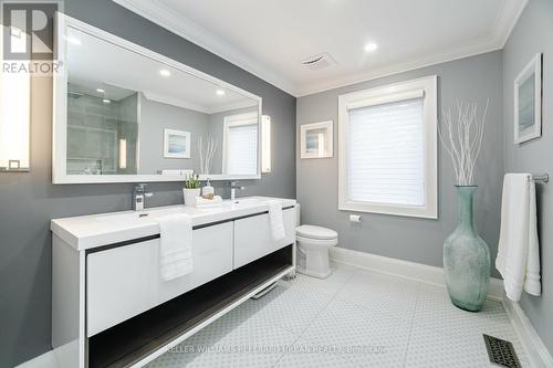 2710 Quails Run, Mississauga, ON - Indoor Photo Showing Bathroom