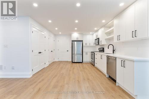 Lower - 880 Seventh Street, Mississauga, ON - Indoor Photo Showing Kitchen With Upgraded Kitchen