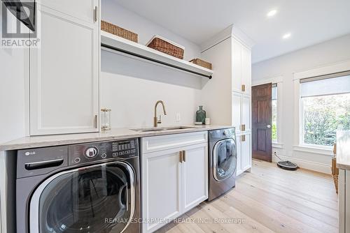 70 Oak Avenue, Hamilton, ON - Indoor Photo Showing Laundry Room