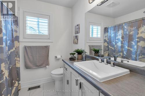 937 Lennon Way, London, ON - Indoor Photo Showing Bathroom