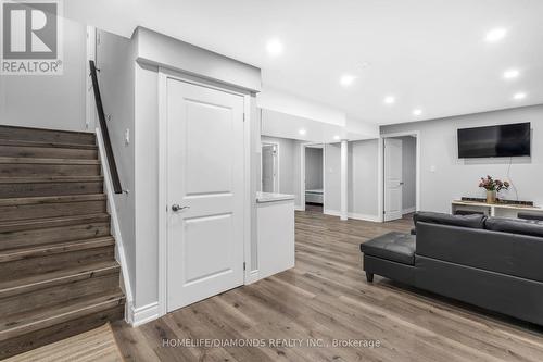 937 Lennon Way, London, ON - Indoor Photo Showing Other Room