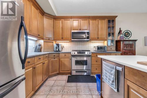 24 - 254 Summerfield Drive, Guelph (Pine Ridge), ON - Indoor Photo Showing Kitchen