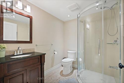 1071 Rockcliffe Court, Oakville, ON - Indoor Photo Showing Bathroom