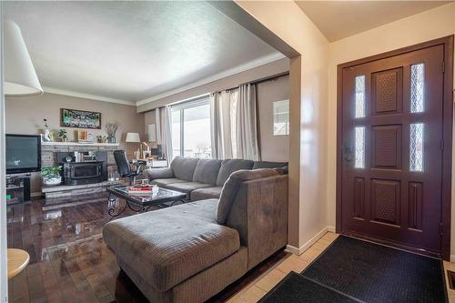 4 Warkdale Drive, St. Catharines, ON - Indoor Photo Showing Other Room