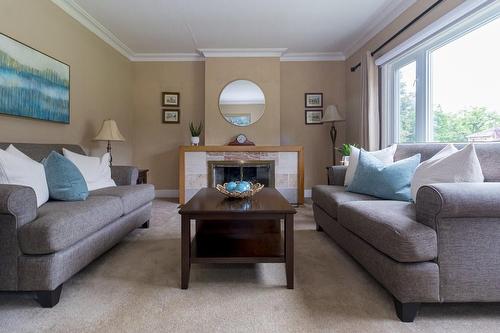 4 Wesite Avenue, Flamborough, ON - Indoor Photo Showing Living Room With Fireplace