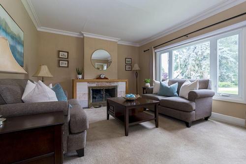 4 Wesite Avenue, Flamborough, ON - Indoor Photo Showing Living Room With Fireplace