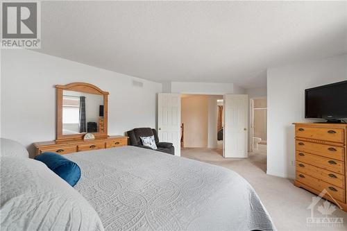 1022 Unicorn Avenue, Ottawa, ON - Indoor Photo Showing Bedroom