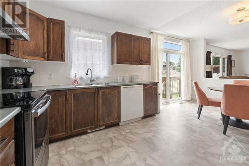 1022 Unicorn Avenue, Ottawa, ON - Indoor Photo Showing Kitchen With Double Sink