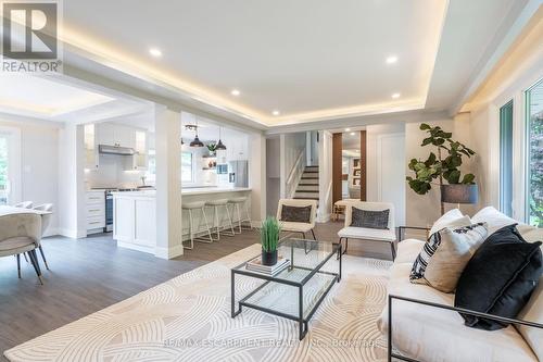 358 Arden Crescent, Burlington (Shoreacres), ON - Indoor Photo Showing Living Room