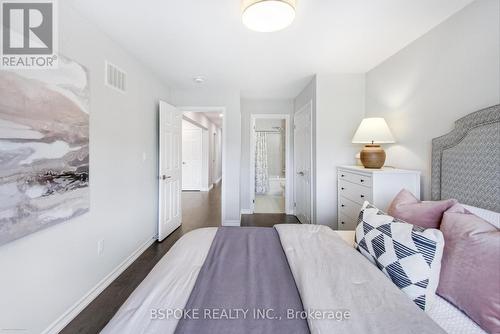 33 Father Redmond Way, Toronto, ON - Indoor Photo Showing Bedroom