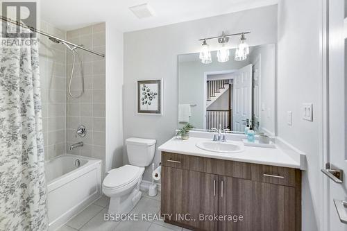 33 Father Redmond Way, Toronto, ON - Indoor Photo Showing Bathroom