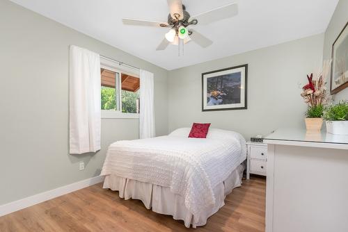 1617 Eagle Rock Road, Armstrong, BC - Indoor Photo Showing Bedroom