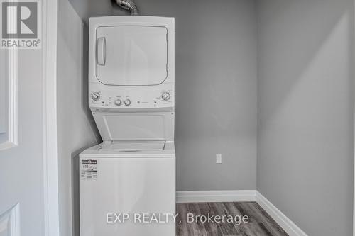 405 - 501 Frontenac Street, Kingston, ON - Indoor Photo Showing Laundry Room