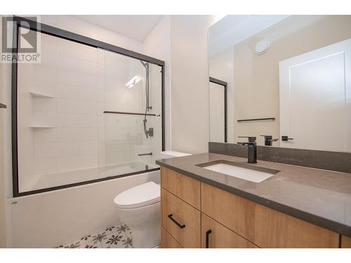 9993 Cathedral Drive, Vernon, BC - Indoor Photo Showing Bathroom