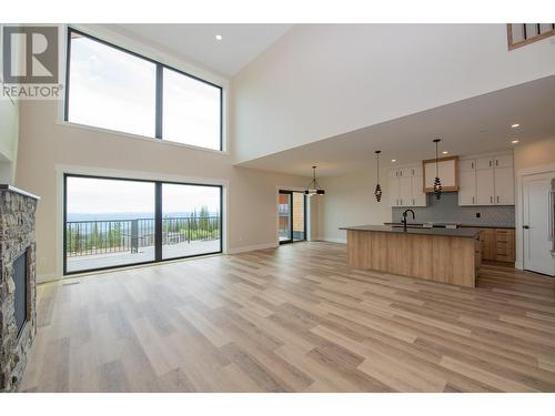 9993 Cathedral Drive, Vernon, BC - Indoor With Fireplace