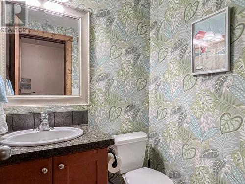 5401 Lakeshore Drive Unit# 102, Osoyoos, BC - Indoor Photo Showing Bathroom