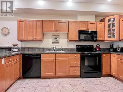 5401 Lakeshore Drive Unit# 102, Osoyoos, BC - Indoor Photo Showing Kitchen With Double Sink