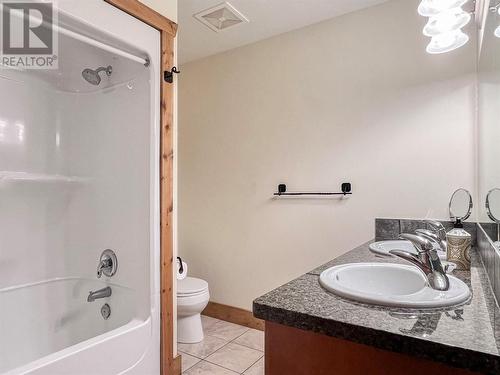 5401 Lakeshore Drive Unit# 102, Osoyoos, BC - Indoor Photo Showing Bathroom