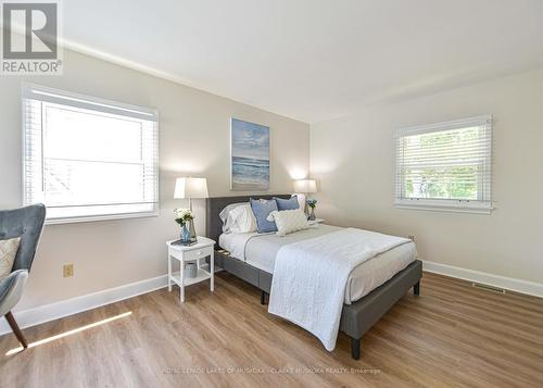 330 Bay Street, Orillia, ON - Indoor Photo Showing Bedroom