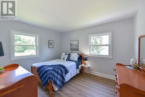 330 Bay Street, Orillia, ON - Indoor Photo Showing Bedroom