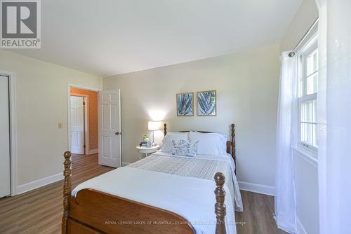 330 Bay Street, Orillia, ON - Indoor Photo Showing Bedroom