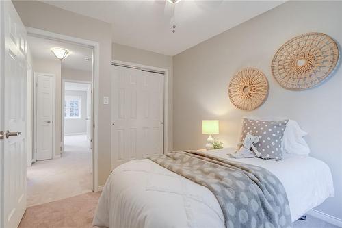 31 Moss Boulevard|Unit #7, Dundas, ON - Indoor Photo Showing Bedroom